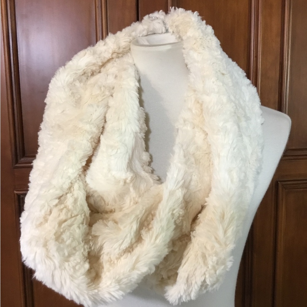 Qty 2 Ultra Soft Scarves Capelli Twisted Straight, Pearls & Peace Infinity NWOT